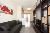 Rentopolis Corso Sempione Mac Mahon Milan 0*,